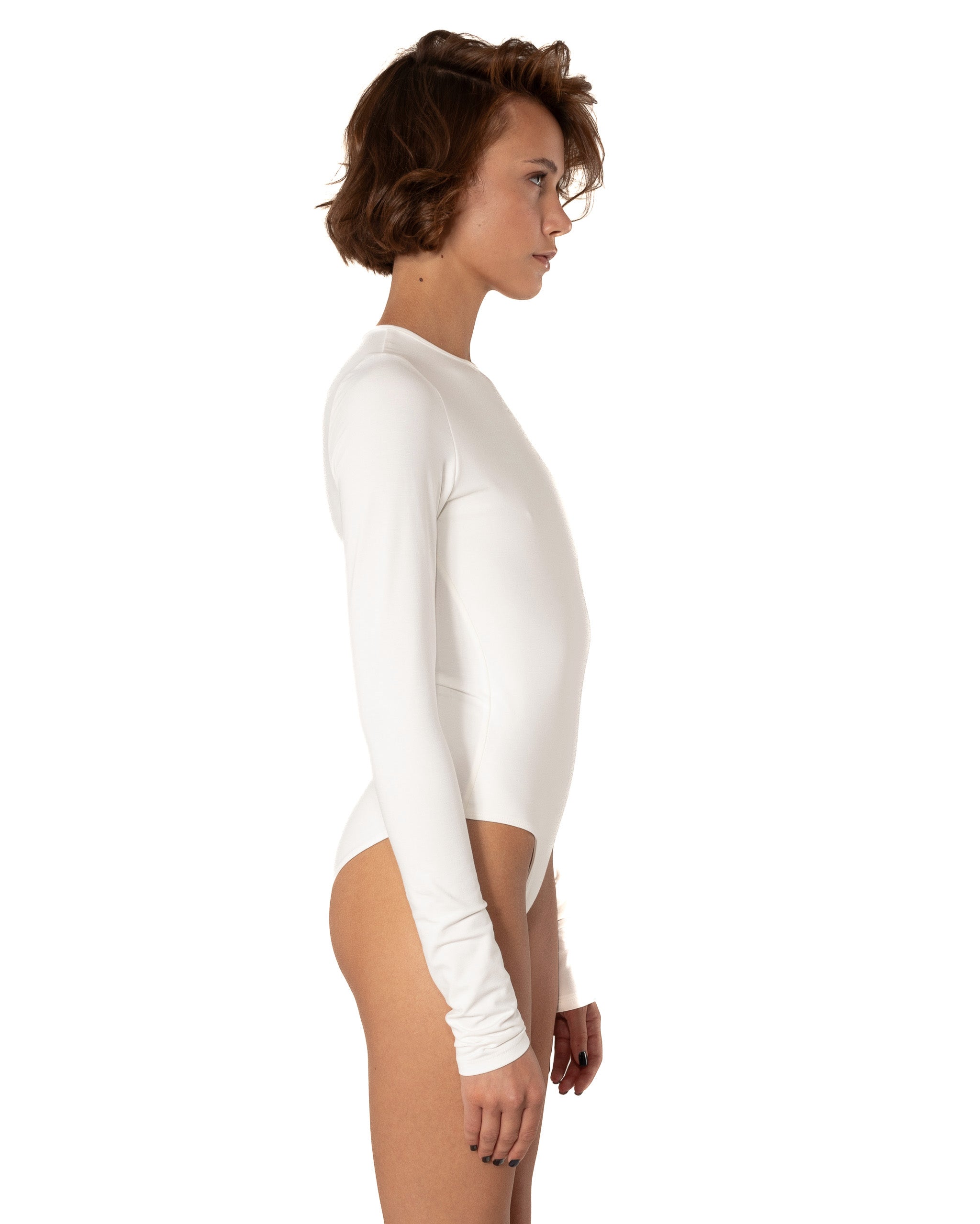 This model is the best basic piece of clothing for any wardrobe. Long sleeve creates feeling of protection and comfort. Non-transparent fabric despite its elasticity makes it perfect for any occasion and activity. It feels like your second skin.