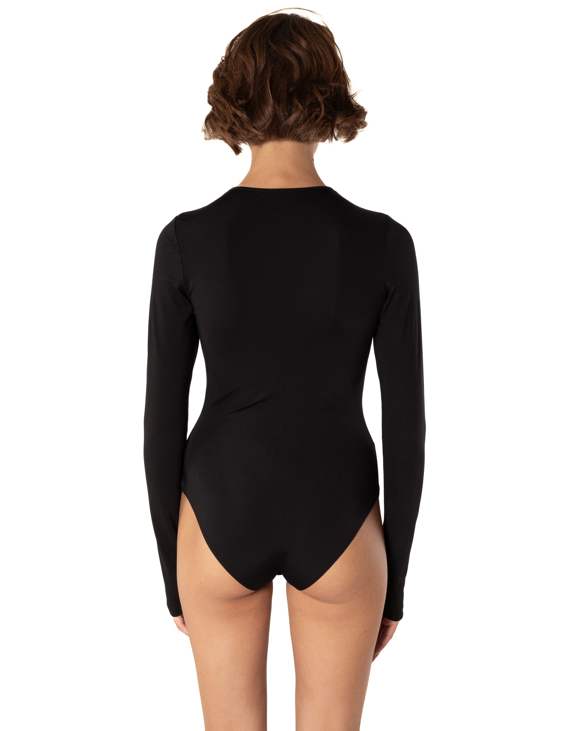 This model is the best basic piece of clothing for any wardrobe. Long sleeve creates feeling of protection and comfort. Non-transparent fabric despite its elasticity makes it perfect for any occasion and activity. It feels like your second skin.